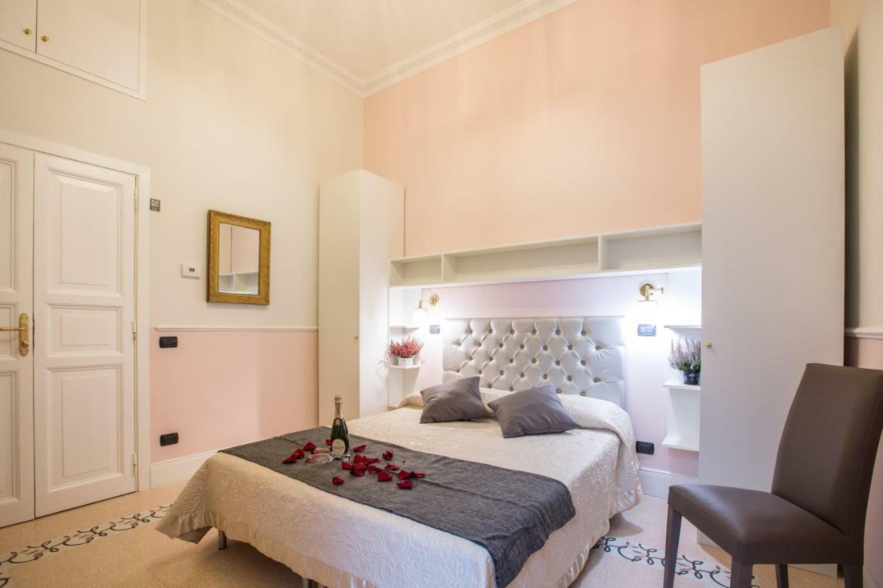 Art Nouveau Roma Colosseo Suites Ngoại thất bức ảnh
