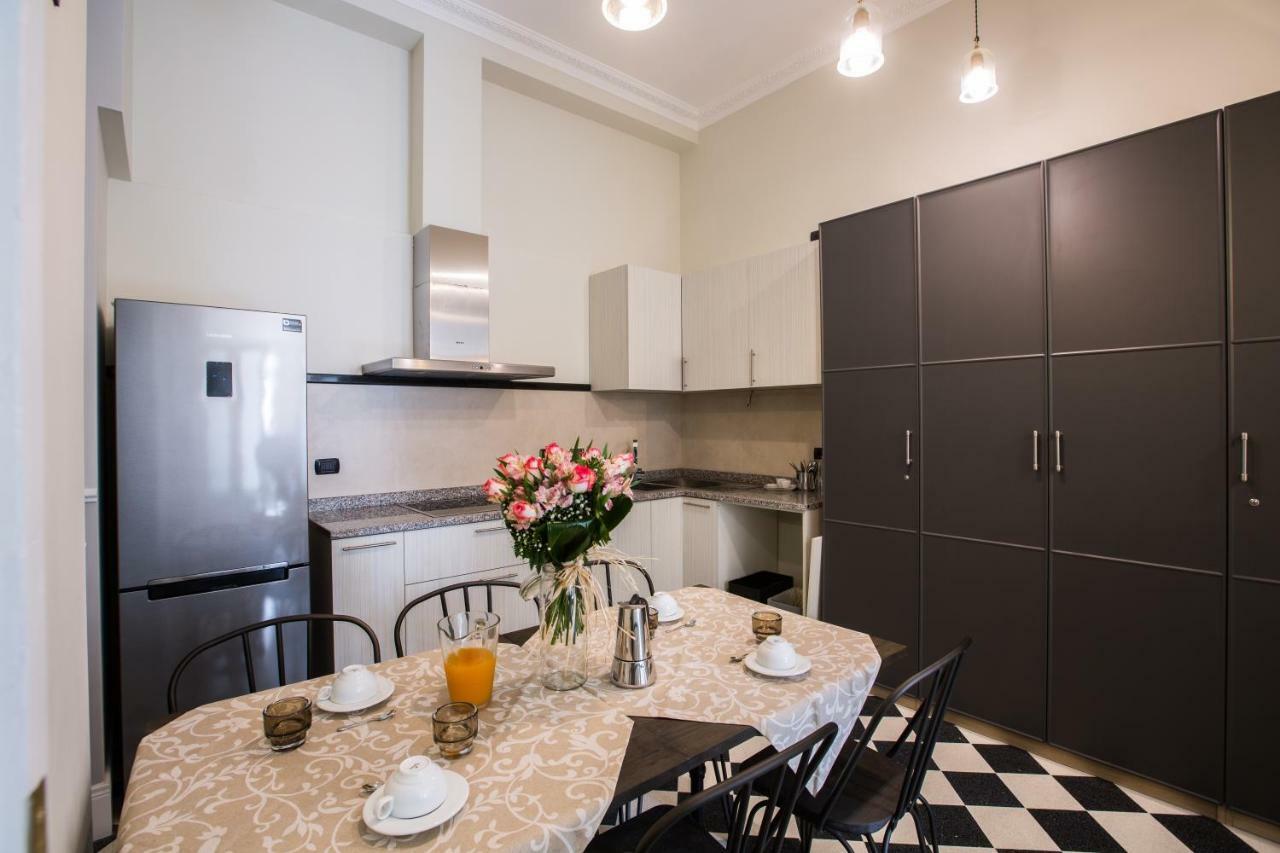 Art Nouveau Roma Colosseo Suites Ngoại thất bức ảnh